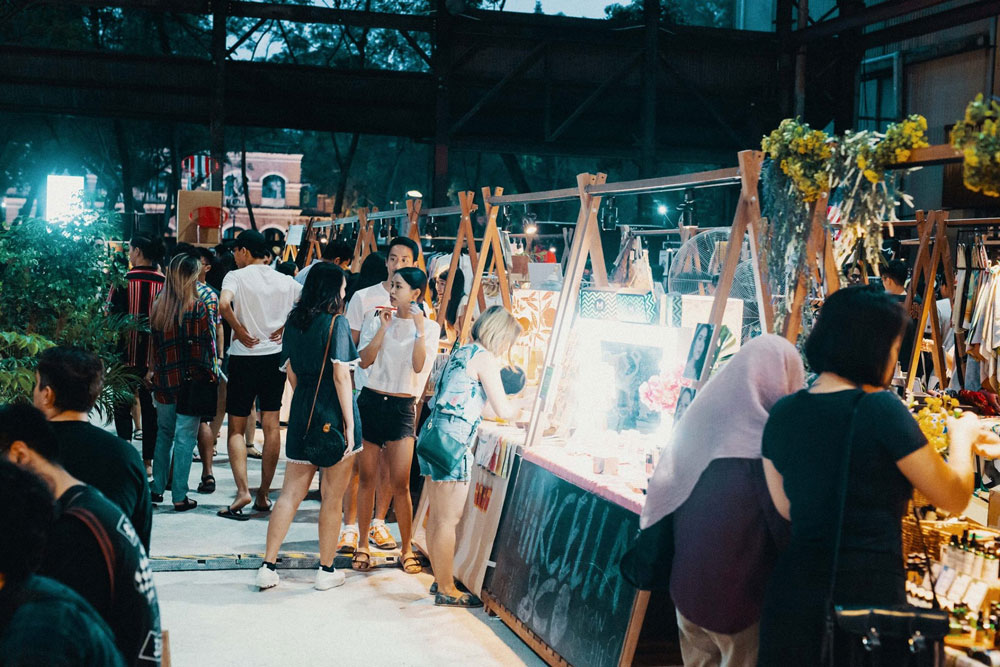 RIUH: Government-Backed Pop-Up Market Grows M'sian Creative Scene