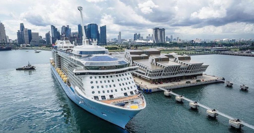 cruise ship singapore