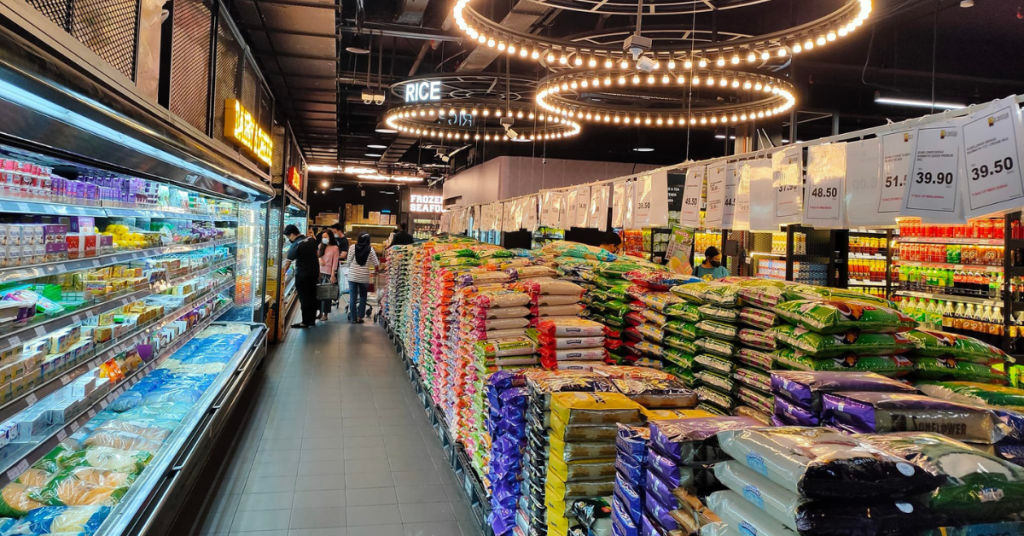 ST Rosyam Mart, supermarket grosir M’sian oleh Datuk Rosyam