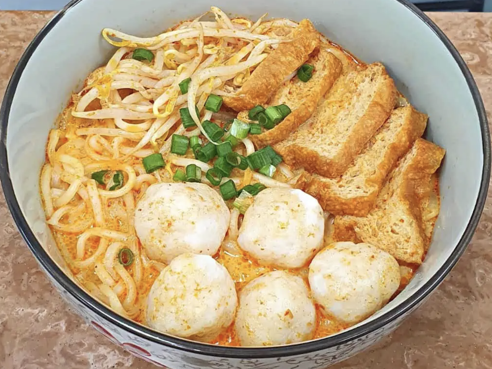 umami meats fishball laksa