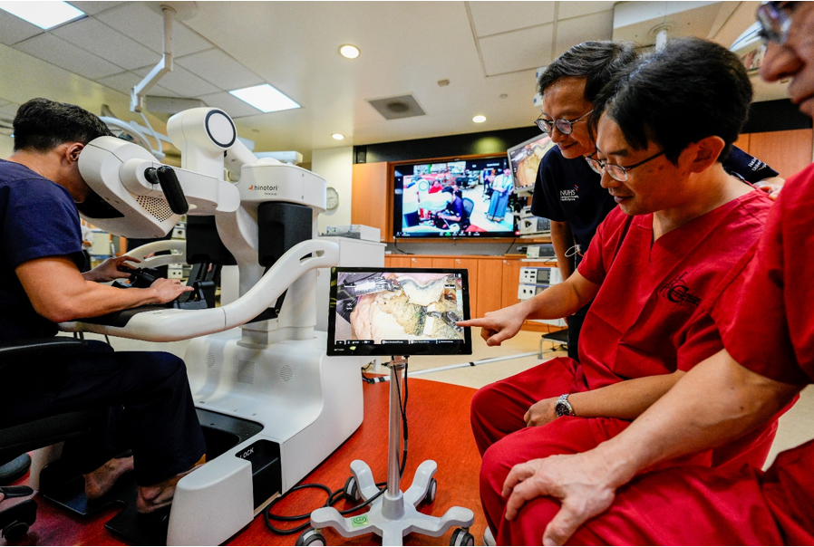 robotic telesurgery demo 