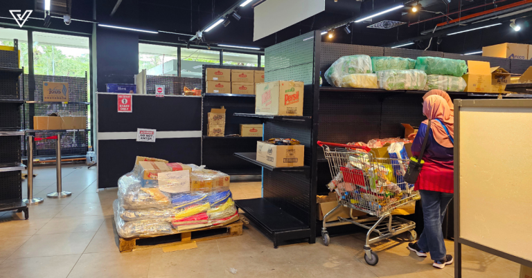 We visited Malakat Mall in Cyberjaya before its closure