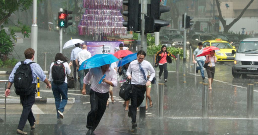 singapore downpour heavy rainfall