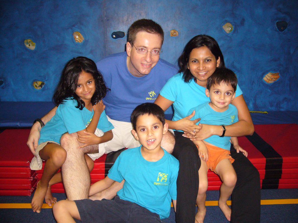 kulnari mystery golf family young