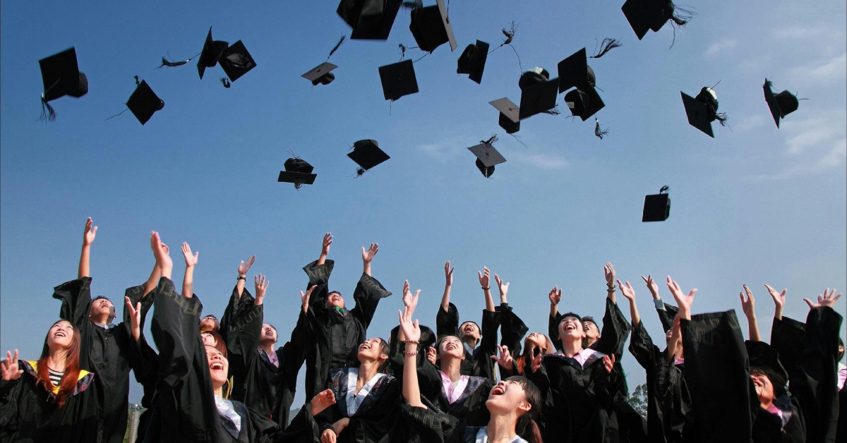 S’pore private university graduates saw higher pay in 2024, but fewer landed jobs