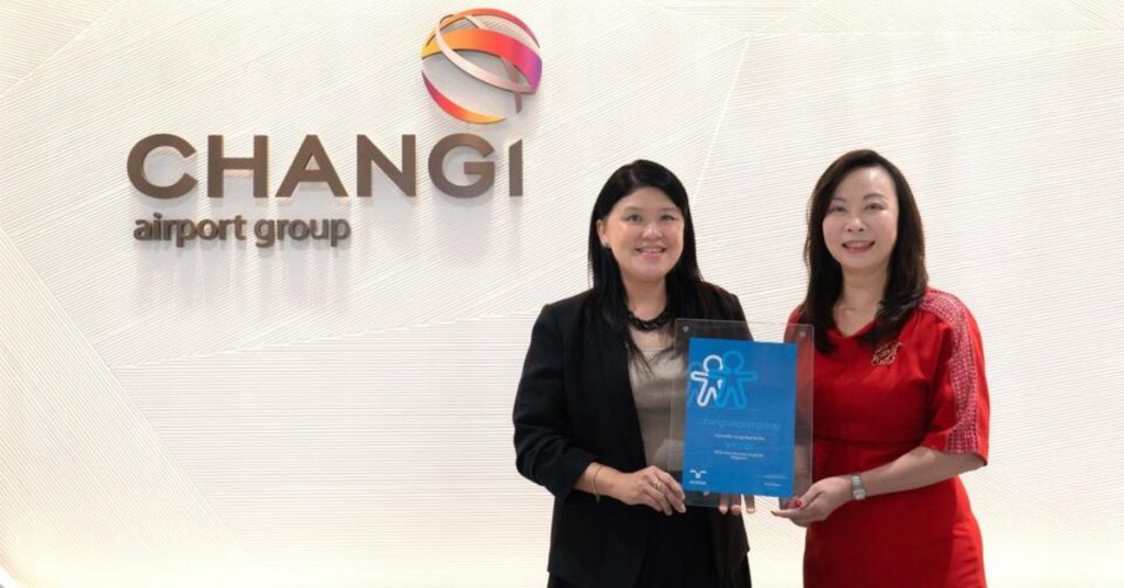 Lim Chai Leng, General Manager at Randstad Singapore, together with Justina Tan, Executive Vice President, Corporate, People & Culture at Changi Airport Group.