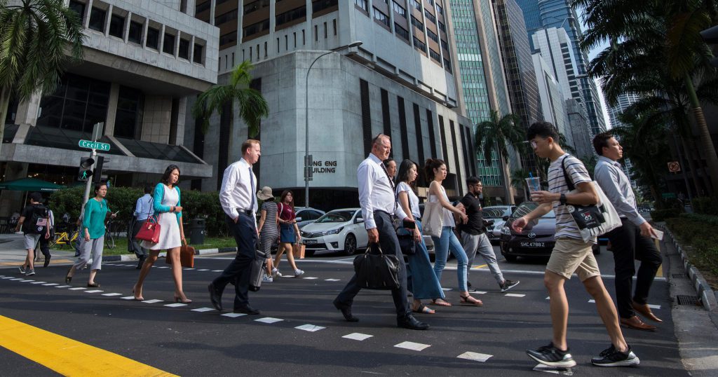 Singapore employment outlook Q4 cover